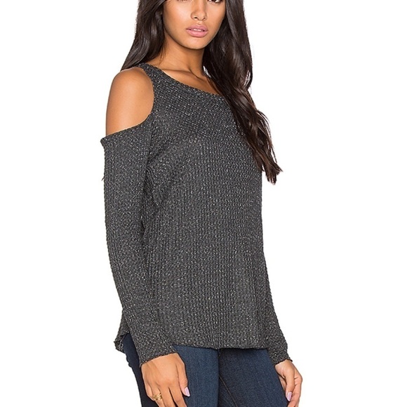 Chaser thermal cold shoulder tee in eclipse - Picture 2 of 6